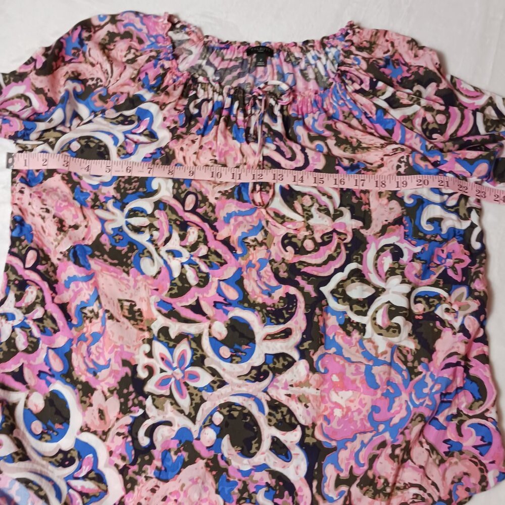 Talbots, Size X Top, Beautiful Multi-Color Print, Tie, Stretch Neck, 3/4 Sleeve - Picture 9 of 12
